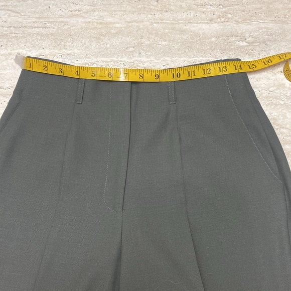 Beautiful Cache Greenish color Suit, Excellent Condition, absolutely no flaws, - Picture 13 of 16